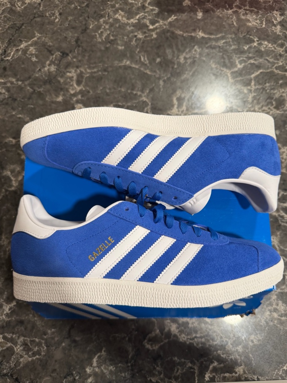 NEW Adidas Originals Gazelle- Blue Cloud White (IG2093) - Picture 2 of 8